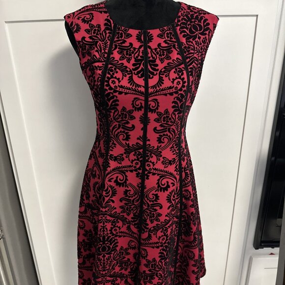 Roz & Ali Woman's Size 4 Red Dress Black Velvet Paisley Design Party Cocktail - Picture 1 of 8